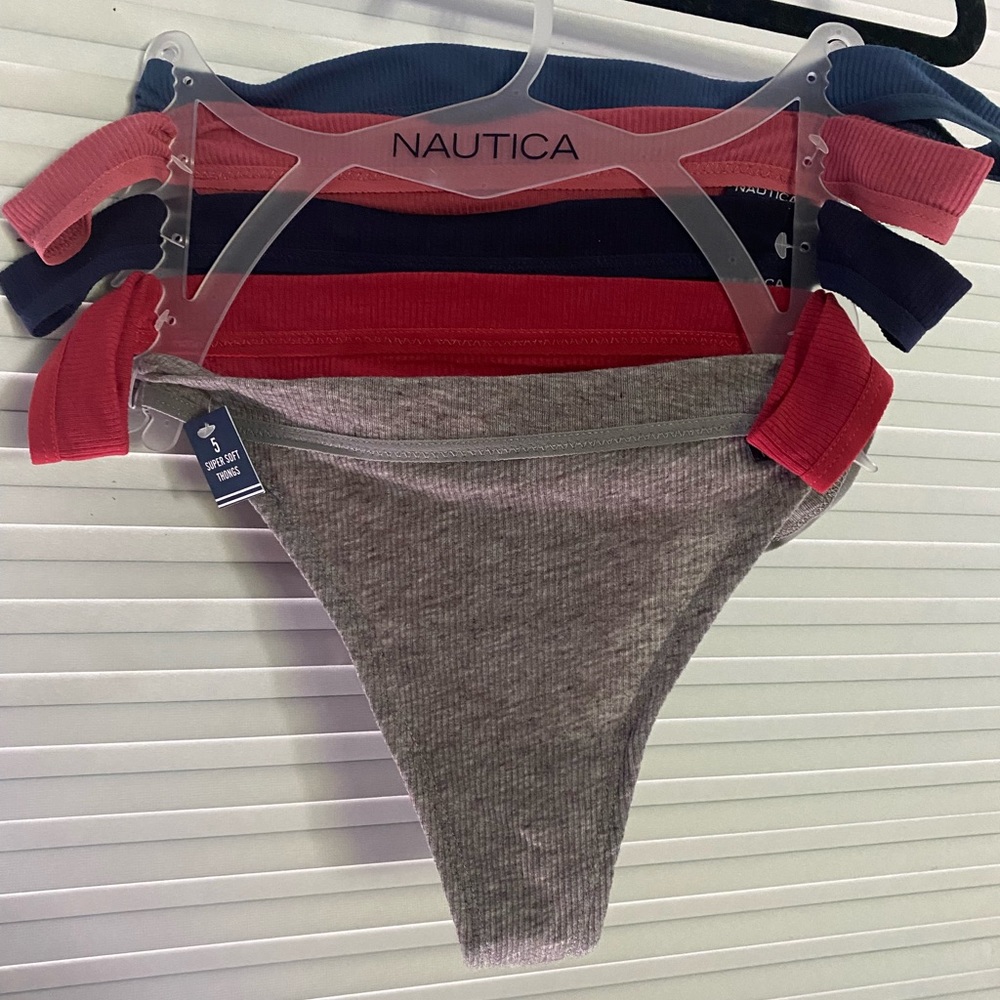 Nautica cotton thongs 5 pack. Size large.